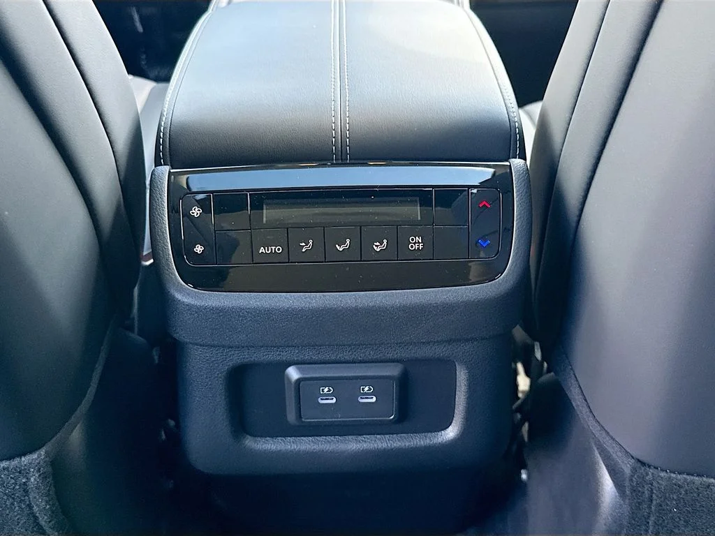 New 2027 BLACK OBSIDIAN INFINITI Pure FWD image 26