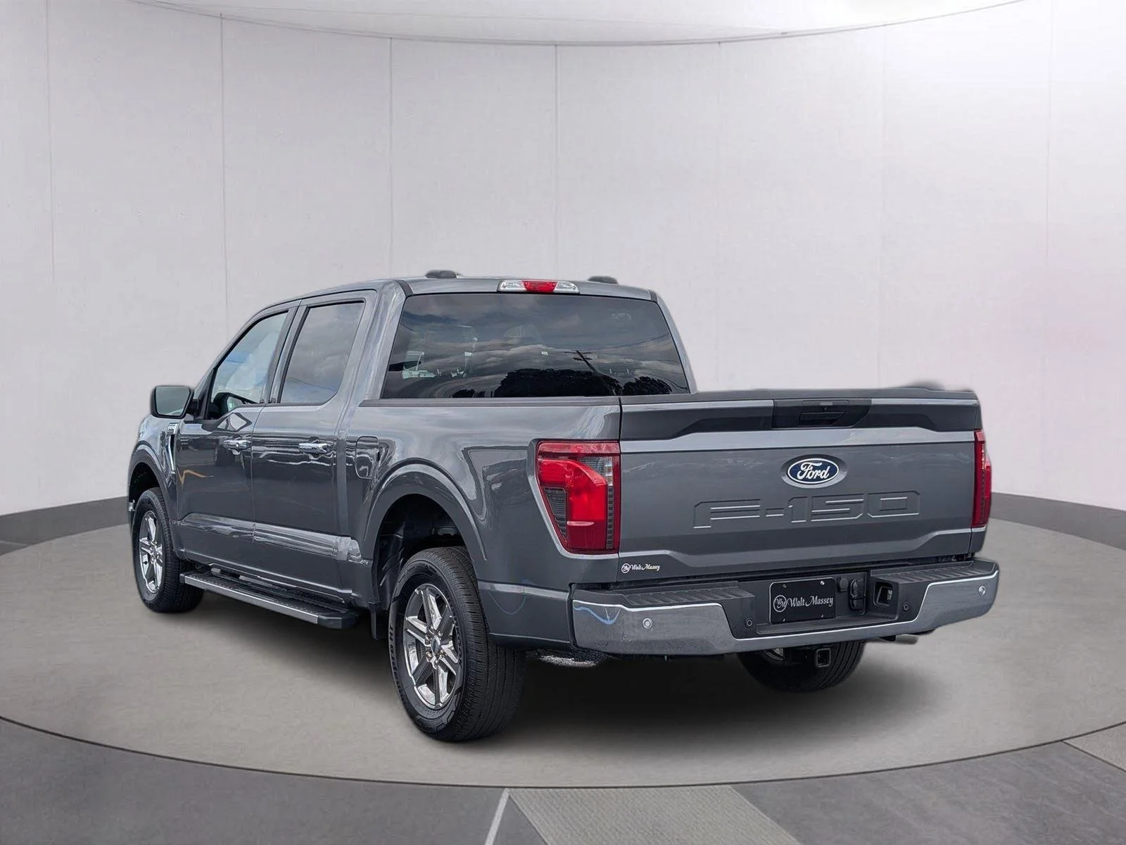 Used 2025 Carbonized Gray Ford XLT image 3