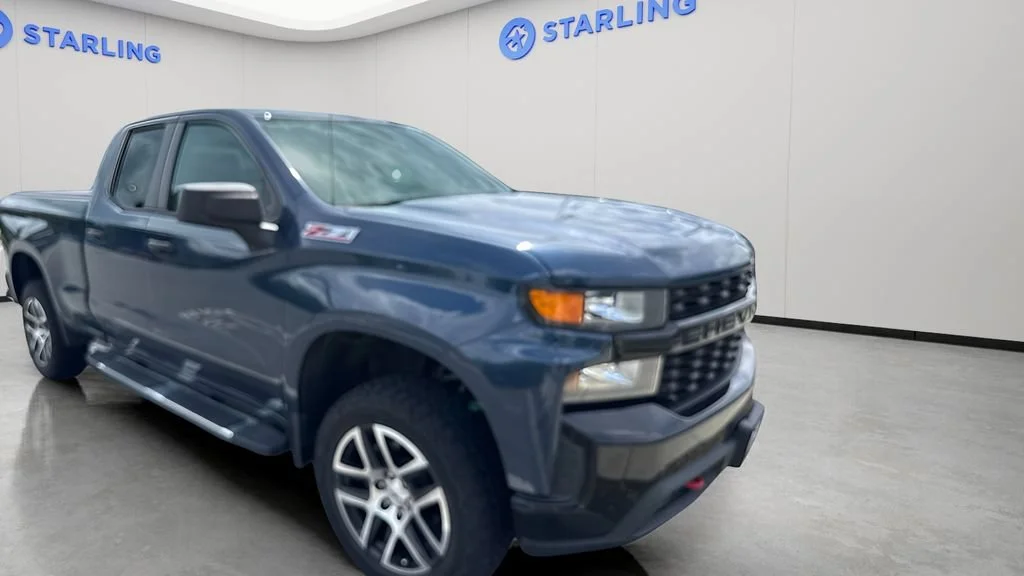 Used 2019 NORTHSKY BLUE METALLIC Chevrolet Custom Trail Boss image 4