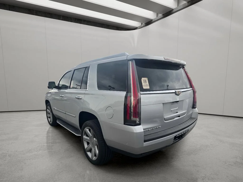 Used 2019 Radiant Silver Metallic Cadillac Luxury image 5