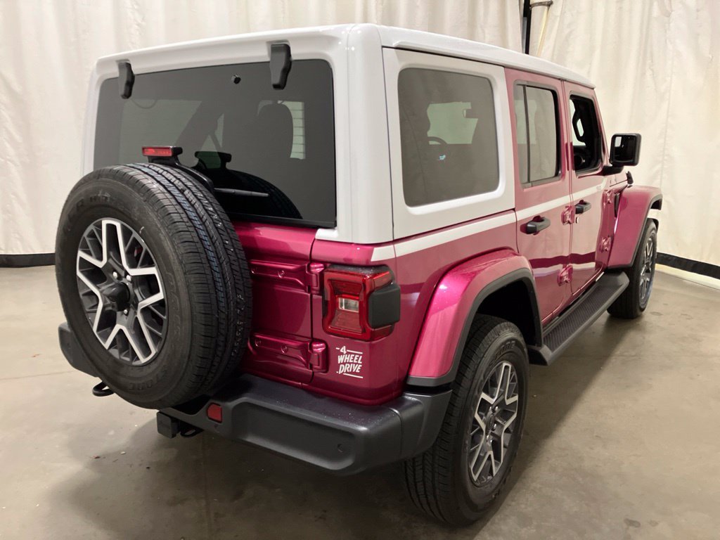 New 2026 Tuscadero Pearl-Coat Exterior Paint Jeep Sahara image 33
