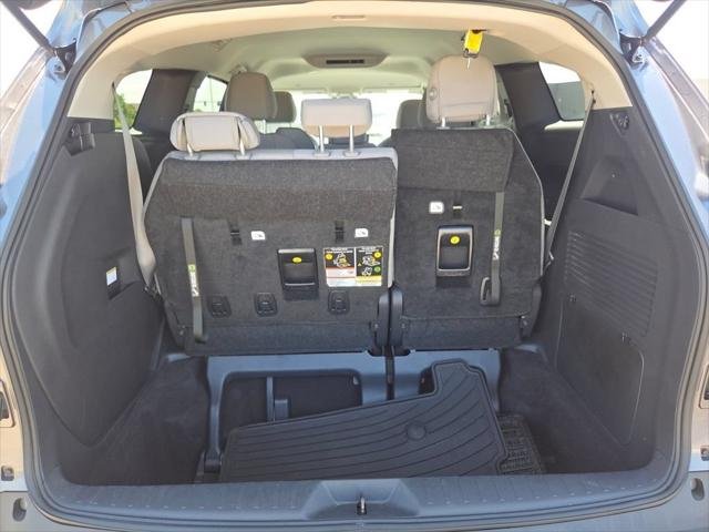 Certified Used 2025 MAGNETIC GRAY MET. Toyota  image 26