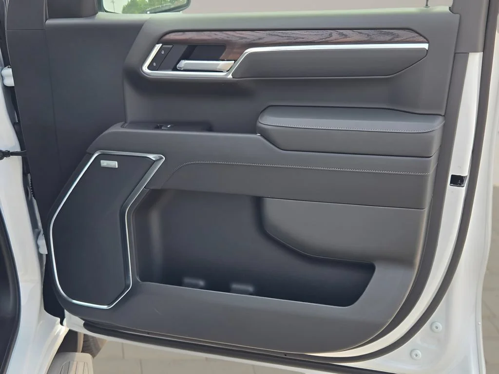2026 GMC Sierra 1500 SLT - Photo 7