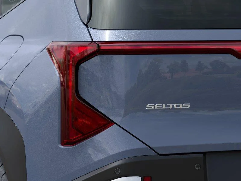New 2027 Pale Gray Kia S image 11