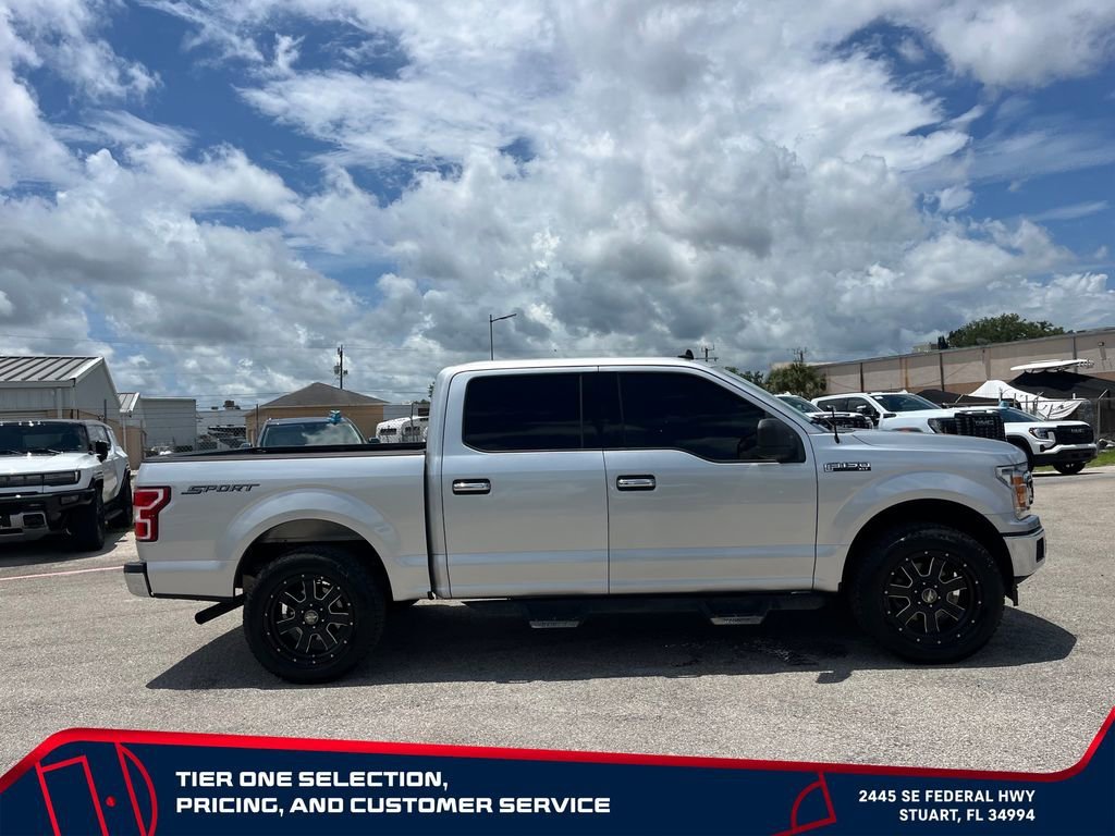 Used 2019  Ford XL image 8
