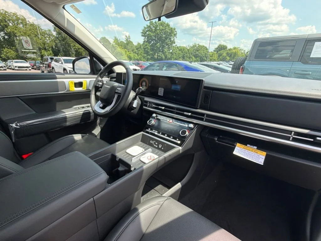 New 2026 Phantom Black Hyundai SEL image 10