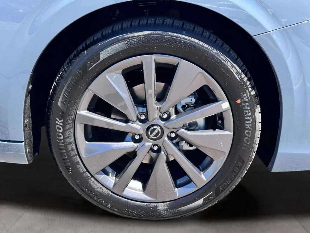 New 2026 Atlantic Gray Metallic Nissan SL image 9