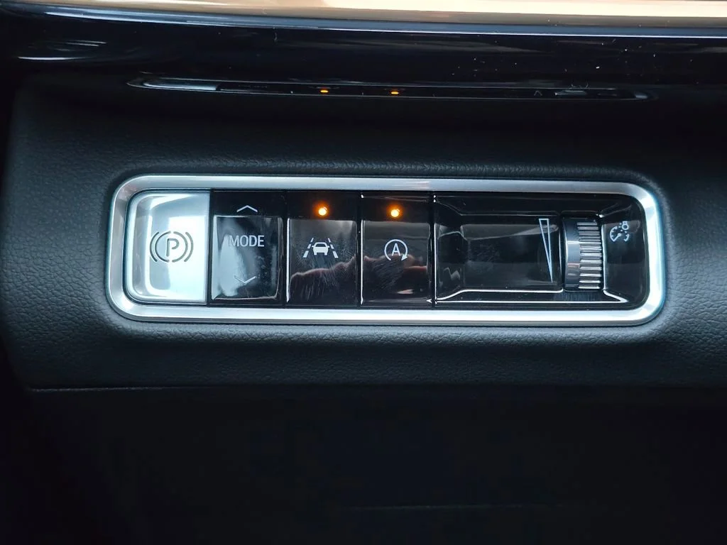 New 2026 Ebony Twilight Metallic Buick Avenir image 19