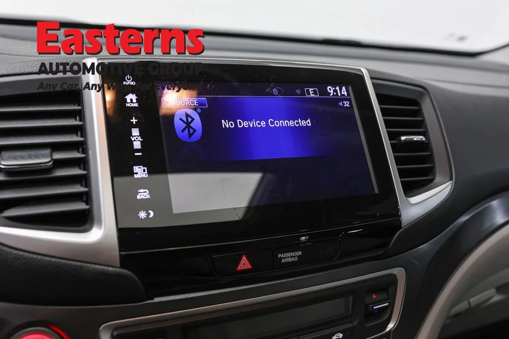 Used 2018 Gray Honda EX-L image 17