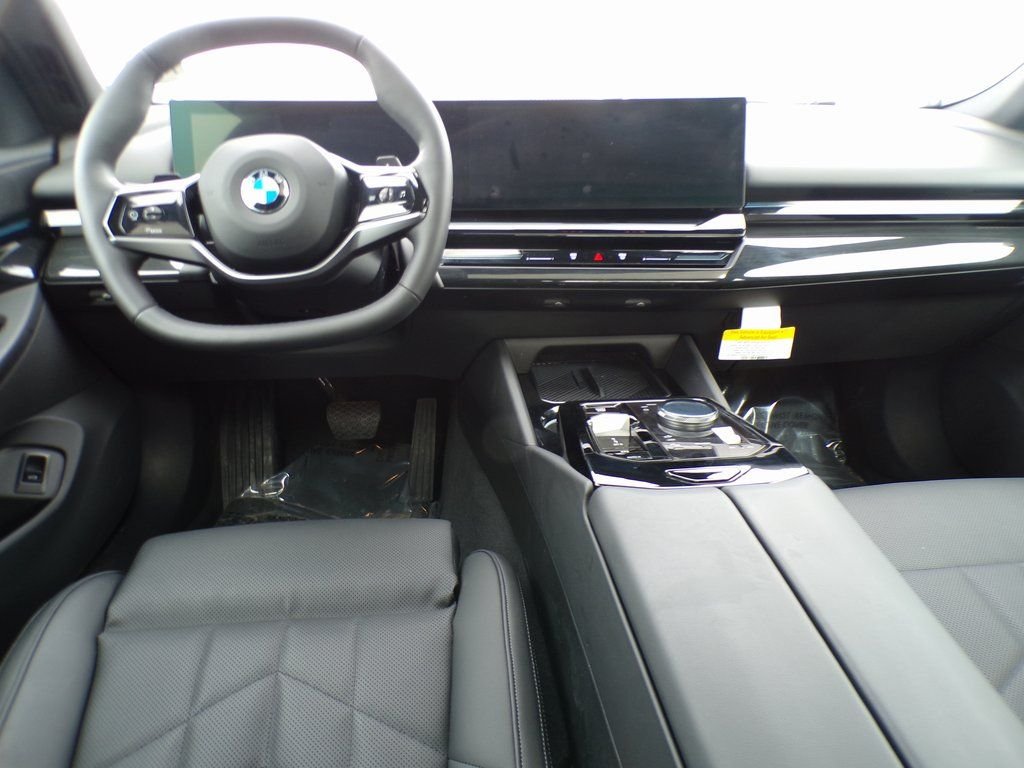 Certified Used 2026 Dark Graphite Metallic BMW 530i xDrive image 11