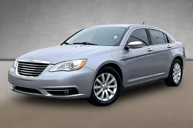 2013 Chrysler 200
