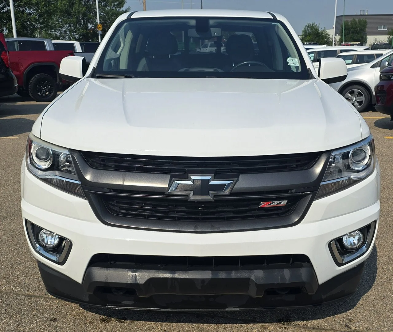 Used 2016 White Chevrolet 4WD Z71 Crew Cab image 8