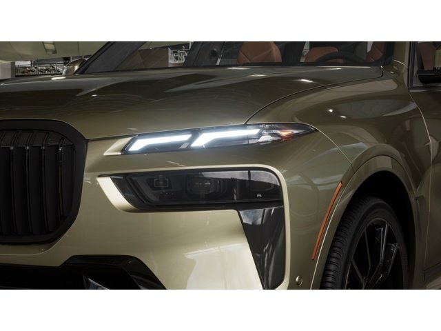 New 2027 Green BMW X7 40i image 6
