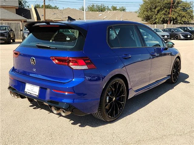 Used 2026 Lapiz Blue Metallic Volkswagen All-Wheel Drive 4MOTION image 3
