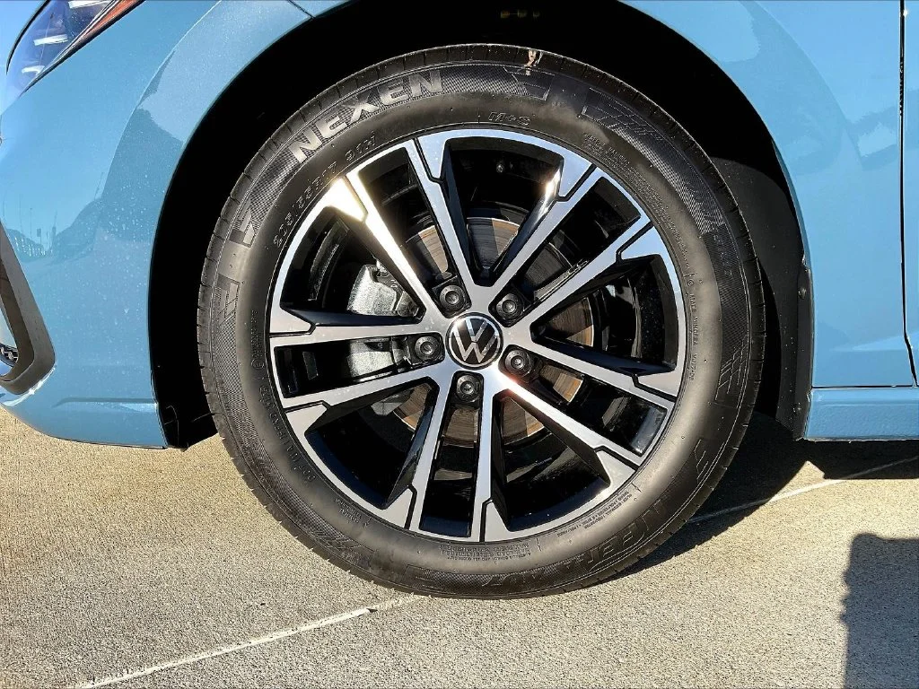 New 2027 Blue Volkswagen 1.5T Sport image 16