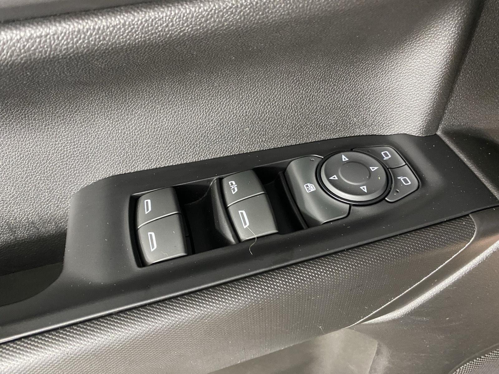 Used 2019 Black Chevrolet Custom image 16