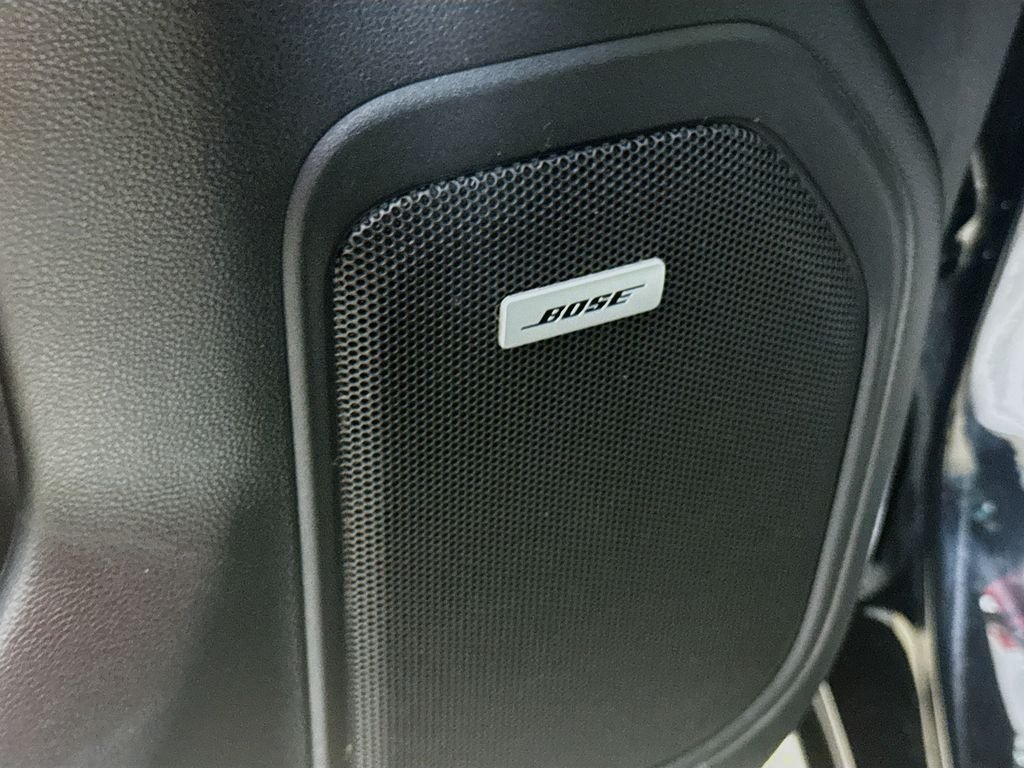Used 2019 Onyx Black GMC Denali image 20