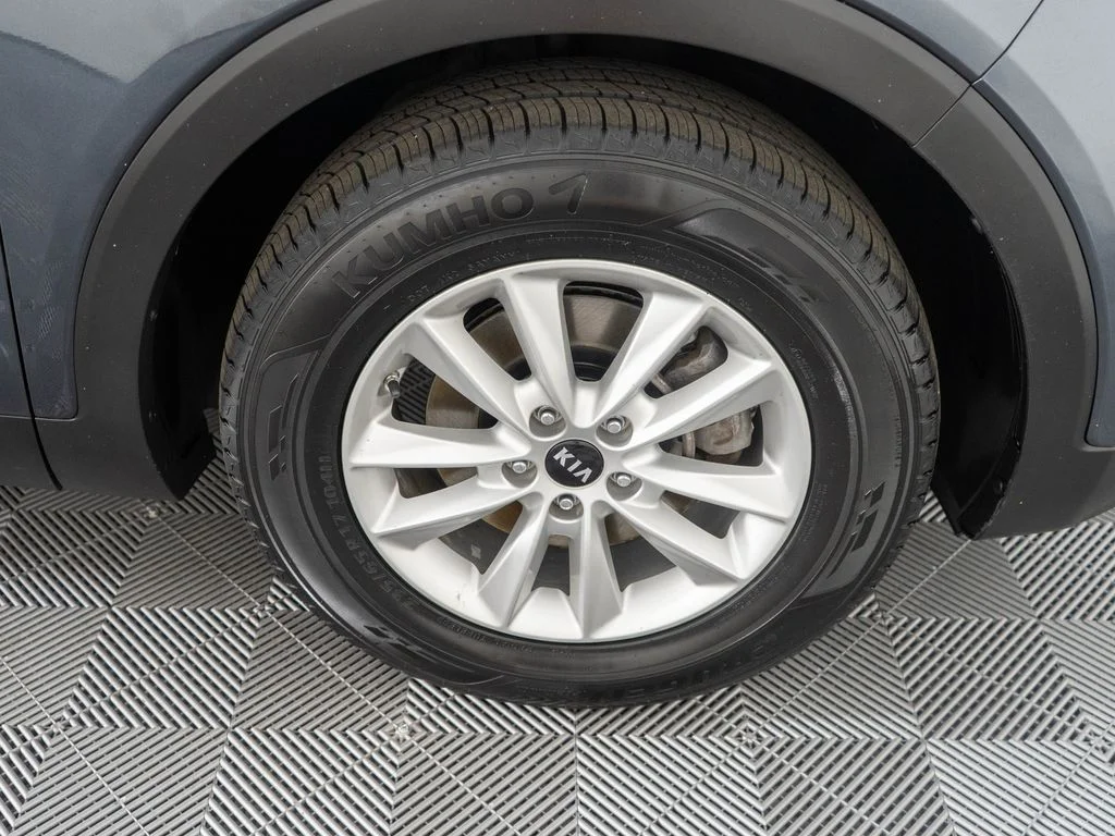 Used 2020 Gray Kia LX image 30