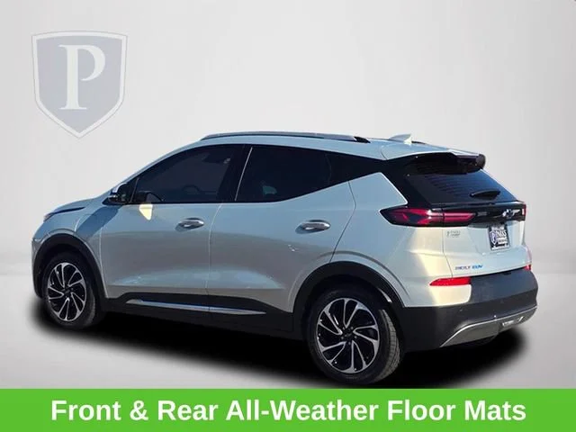 Used 2023 SILVER FLARE METALLIC Chevrolet Premier image 11