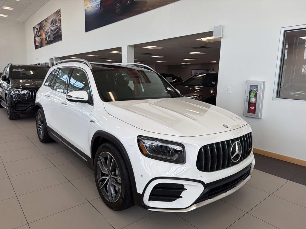 2026 Mercedes-Benz GLB