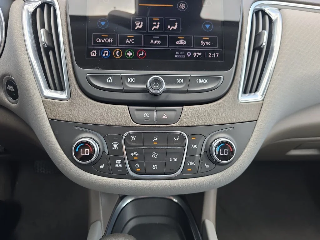 Used 2021 Blue Chevrolet LT image 18
