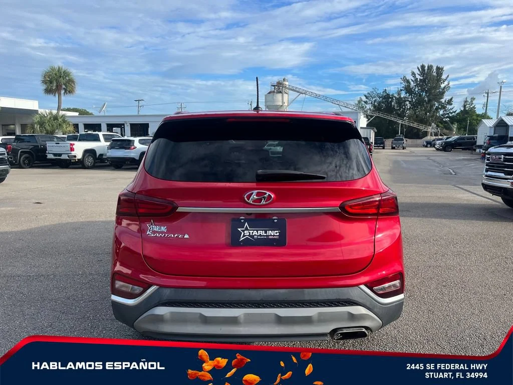 Used 2020 Red Hyundai SE image 6