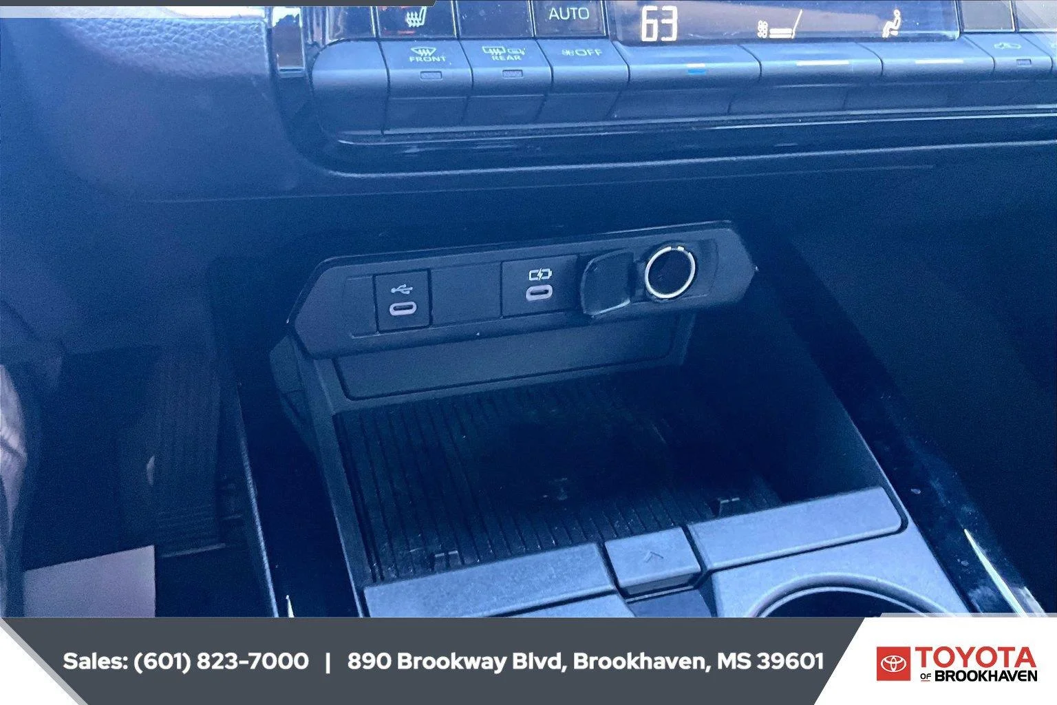 Used 2023 Guardian Gray Toyota XLE image 23