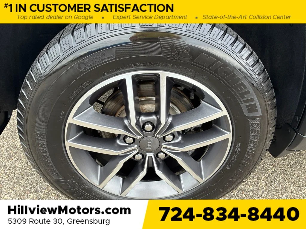 Certified Used 2020 Billet Silver Metallic Jeep Laredo E image 12
