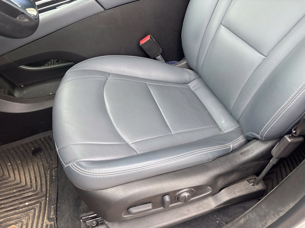 Used 2023 Gray Metallic Buick Essence image 12