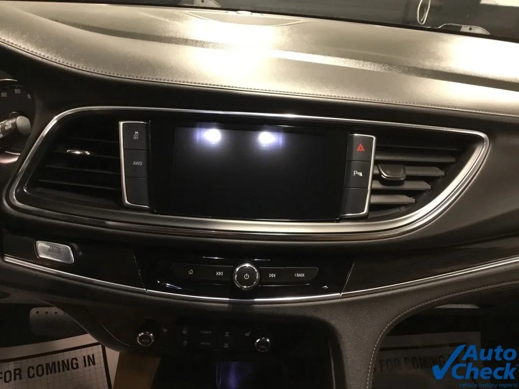 Used 2018 White Buick Essence image 53
