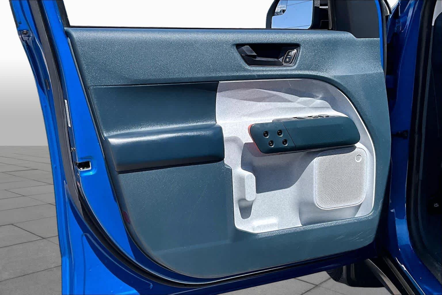 Used 2022 Velocity Blue Ford XLT image 20