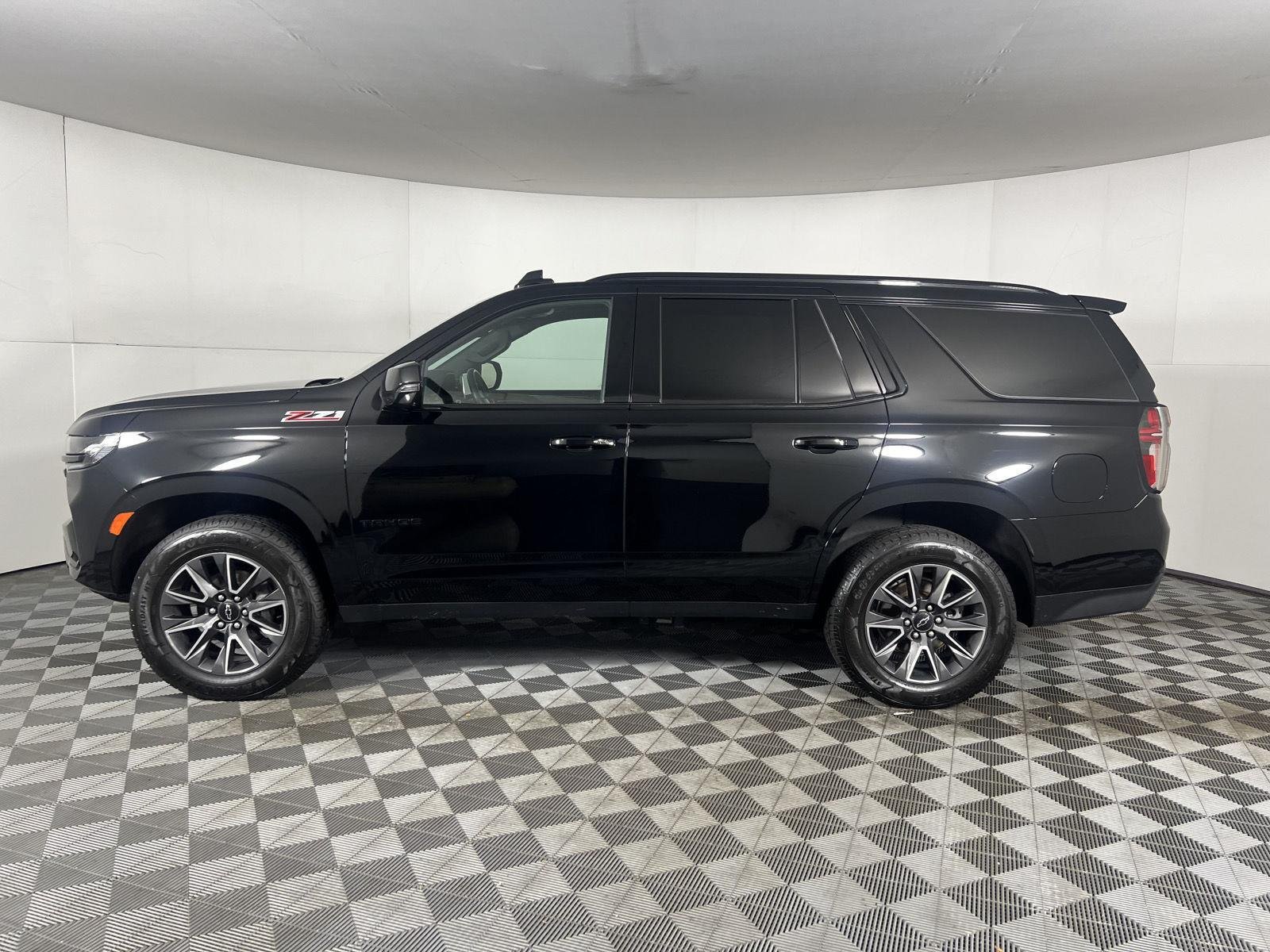 Used 2023 Black Chevrolet Z71 image 21
