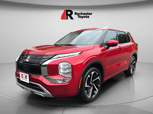 Used 2022 Red Mitsubishi SEL image 3