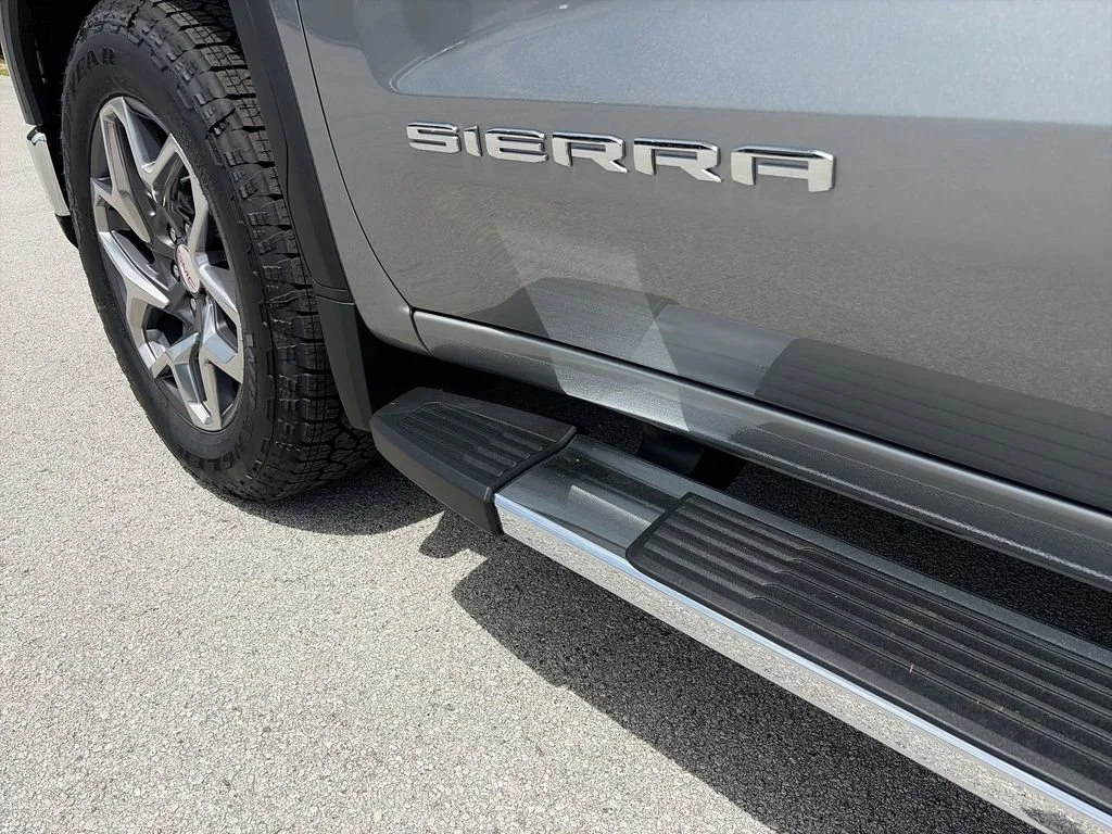 2026 GMC Sierra 1500 SLT - Photo 43