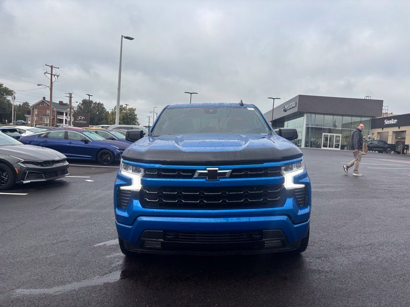 Used 2022 Blue Chevrolet RST image 2