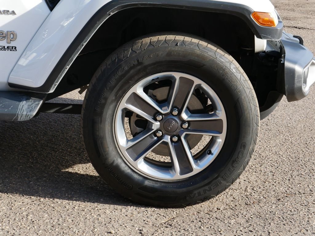 Certified Used 2018 White Jeep Unlimited Sahara image 7