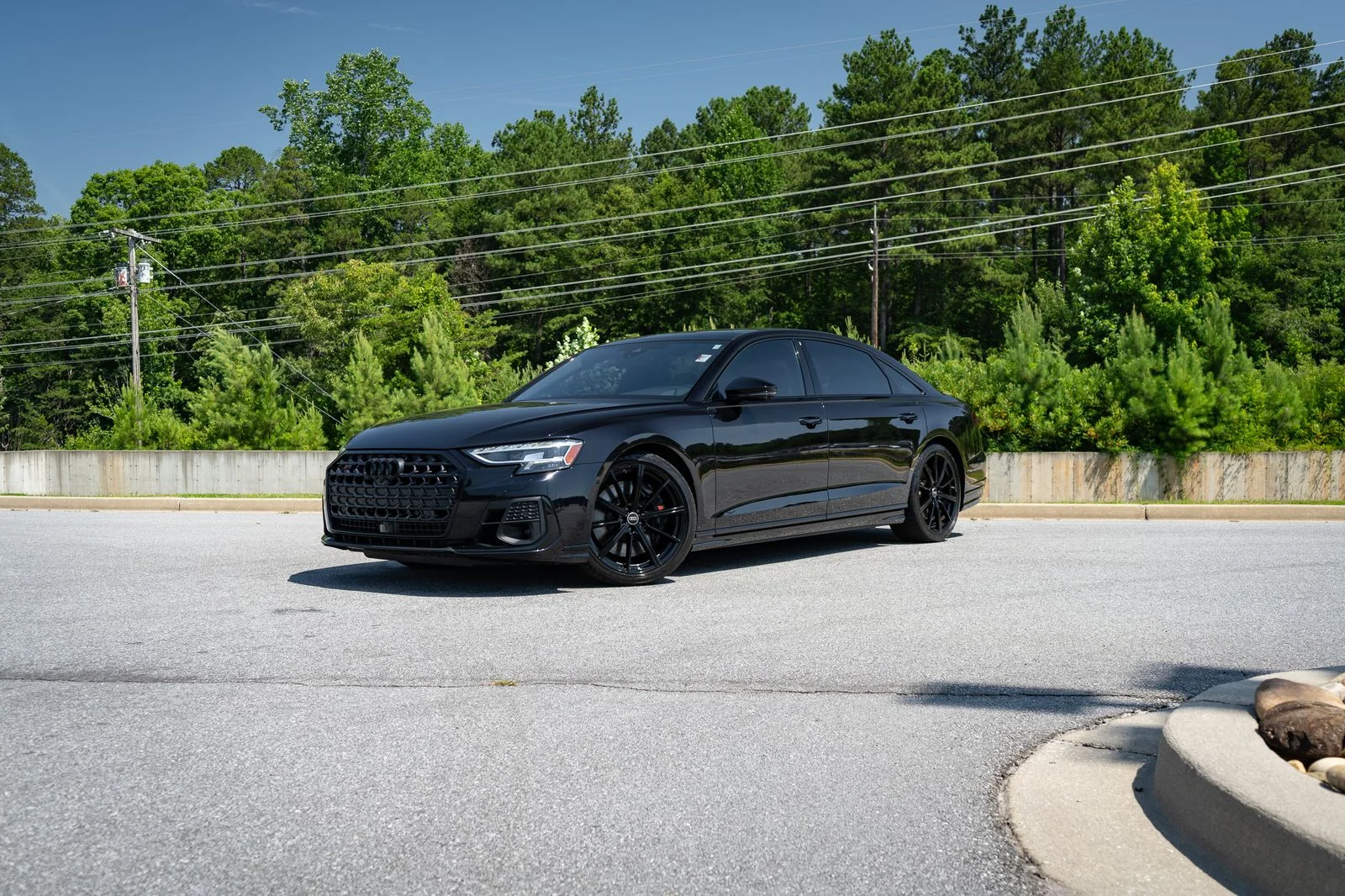 Used 2024  Audi 4.0T image 4