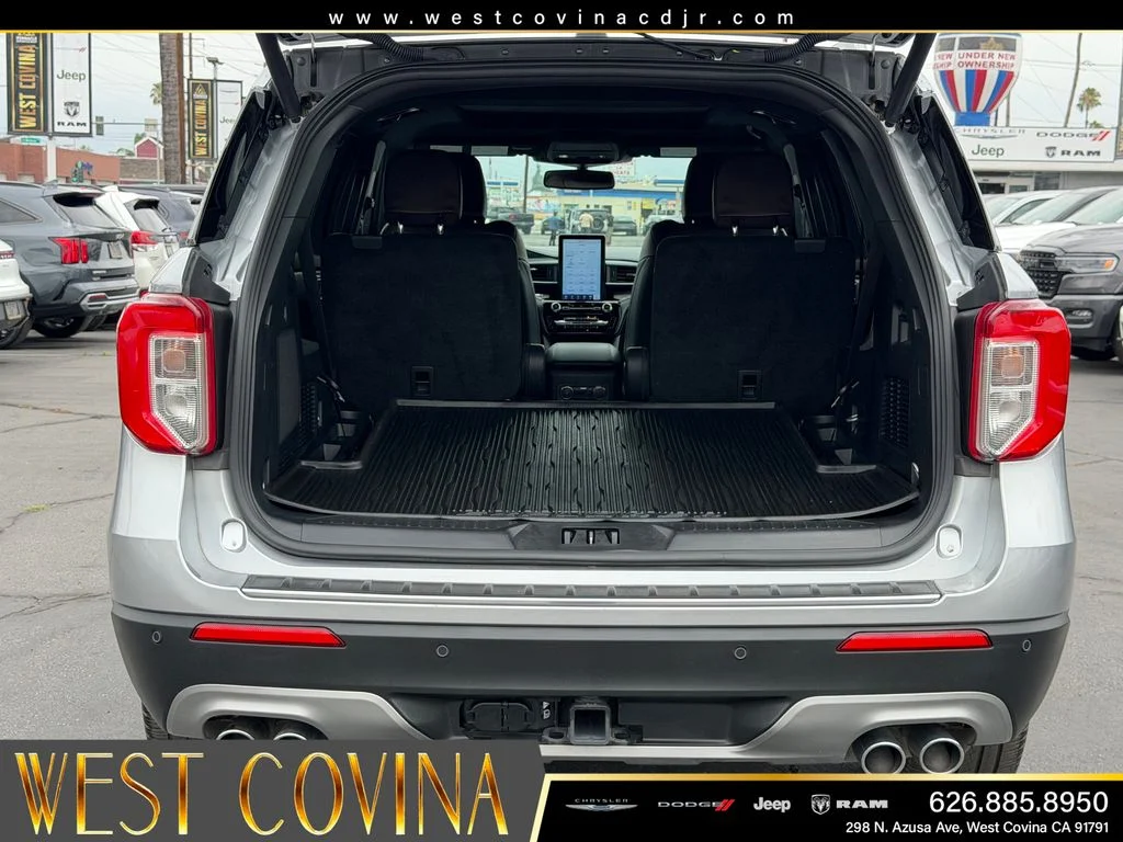 Used 2024 Silver Ford Platinum image 10