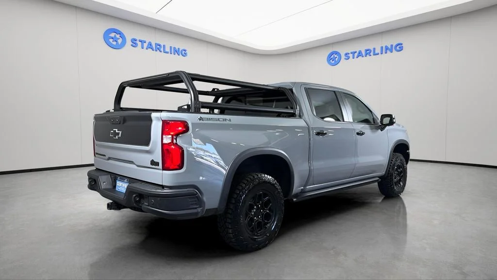 Used 2025 Slate Gray Metallic Chevrolet ZR2 image 9