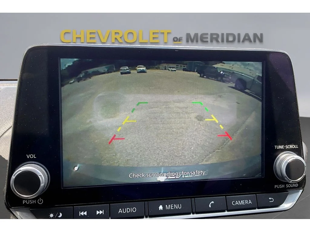 Used 2024 Gray Nissan SV image 15