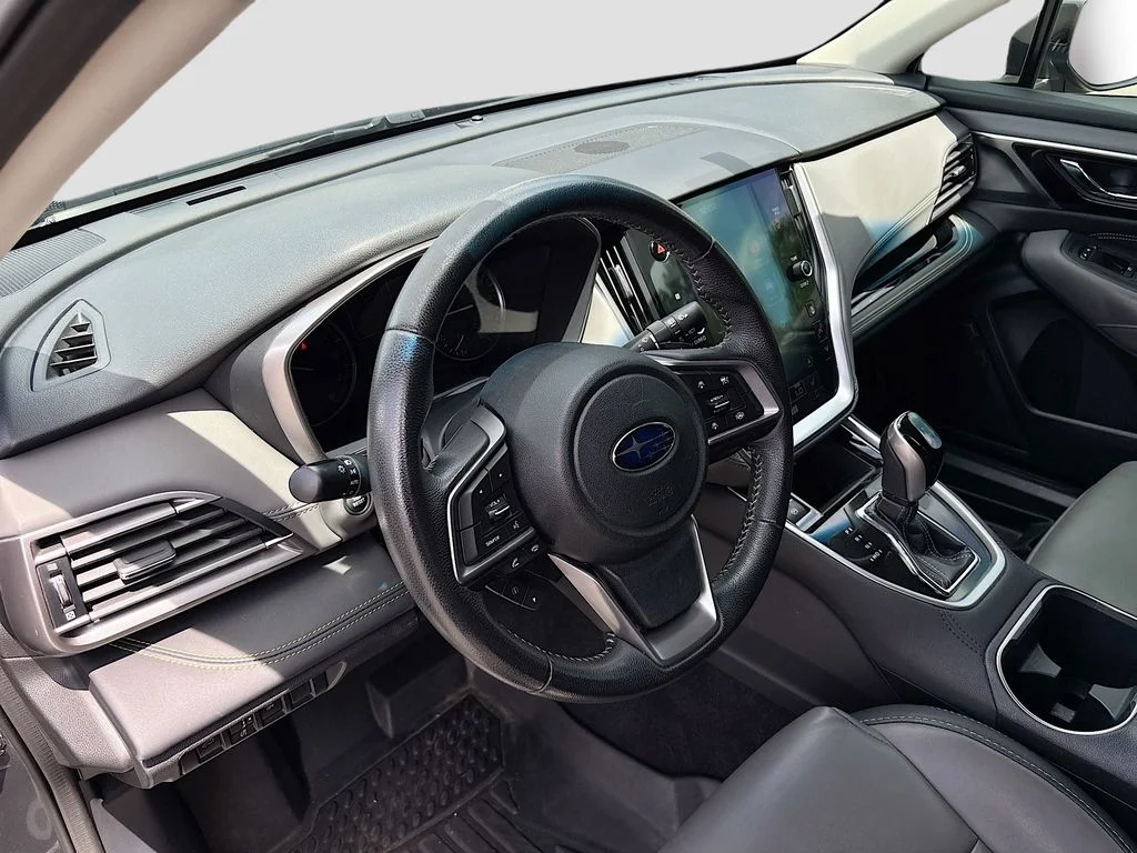 Used 2022 Gray Metallic Subaru Onyx Edition XT image 9