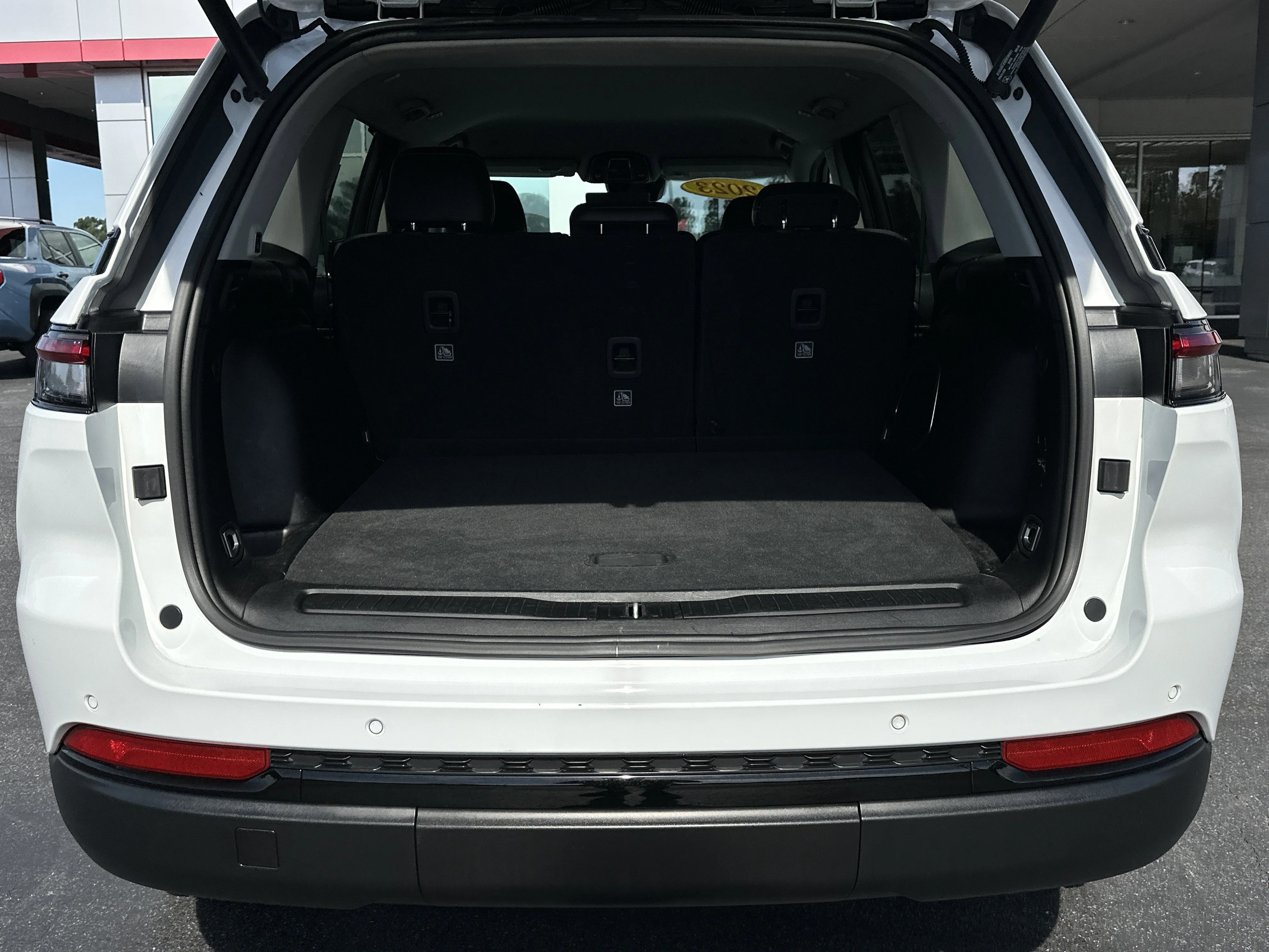 Used 2023 Bright White Clear Coat Jeep Limited image 18