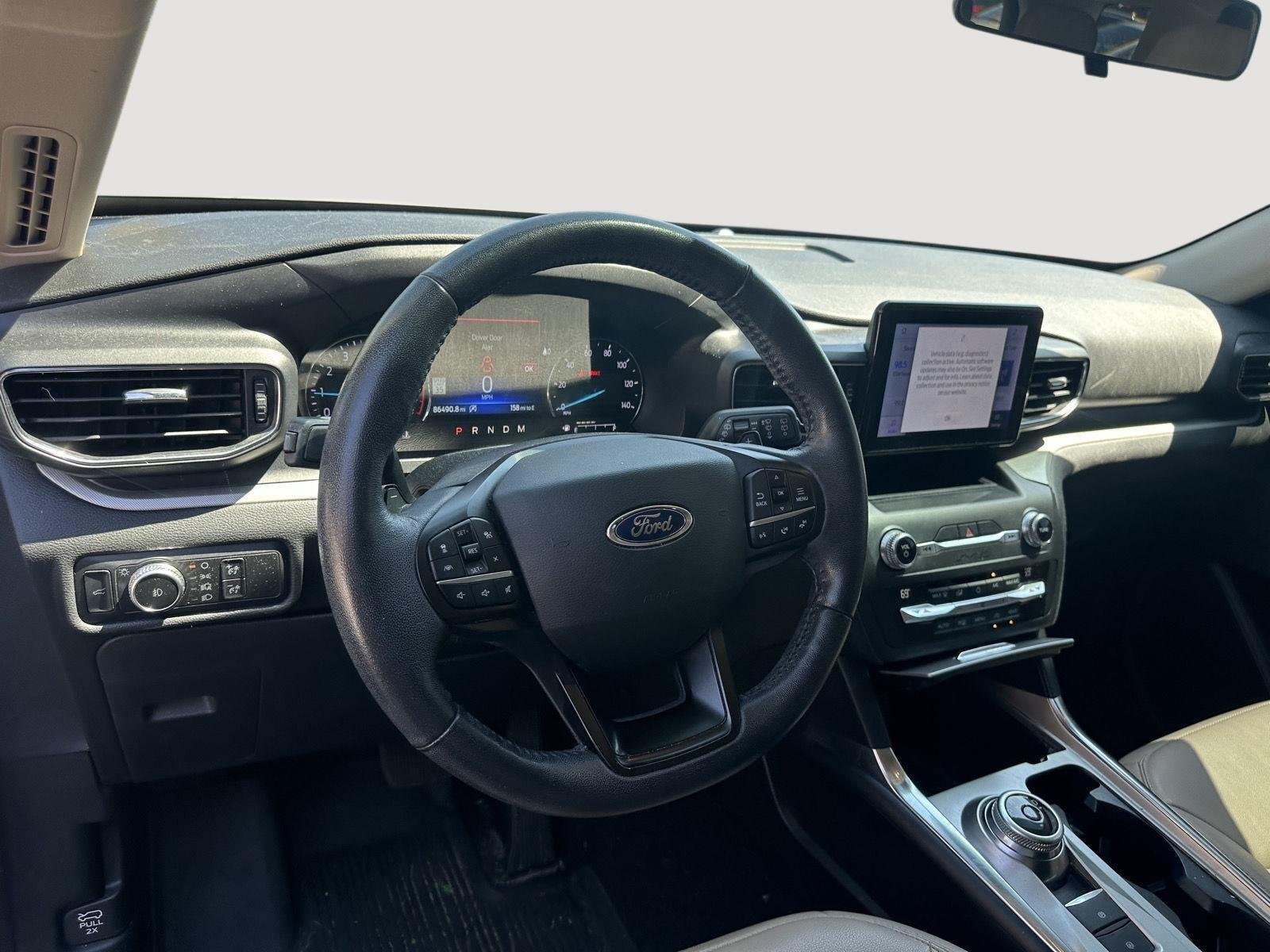 Used 2020 Star White Metallic Tri-Coat Ford XLT image 10
