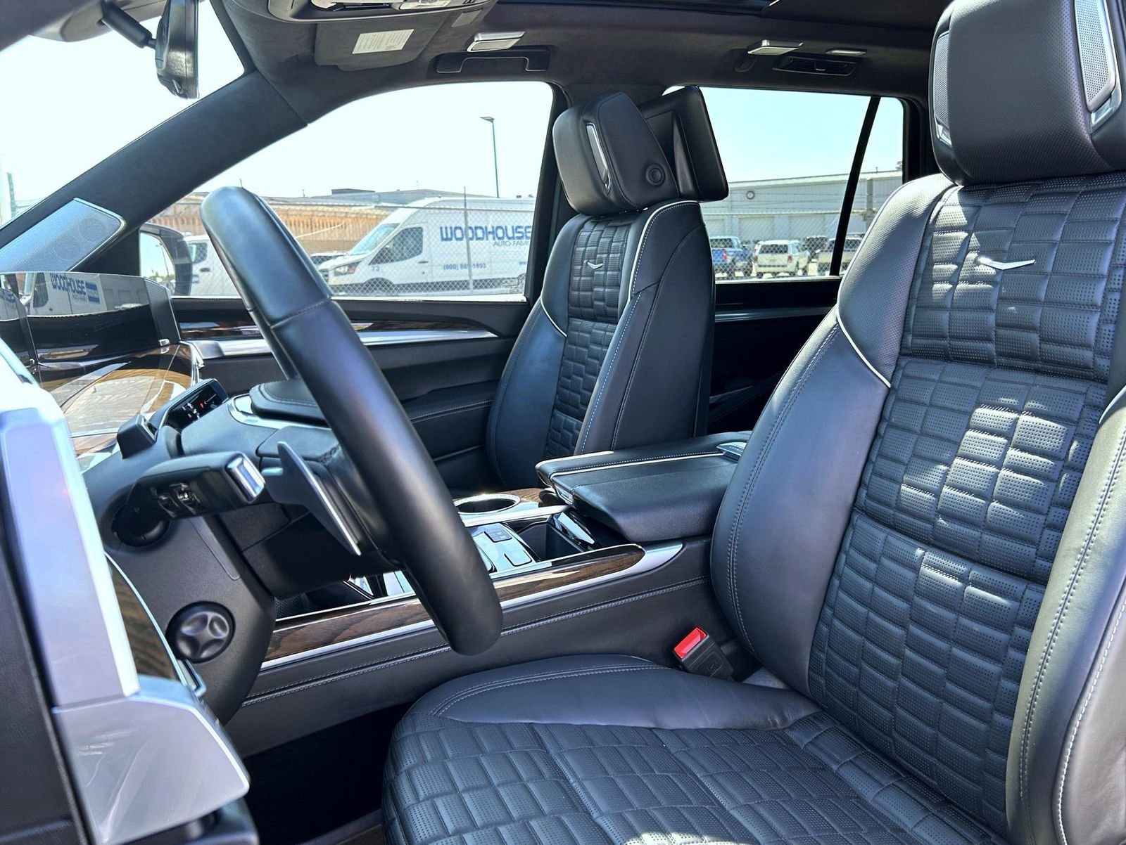 2025 Cadillac Escalade Sport Platinum - Photo 16