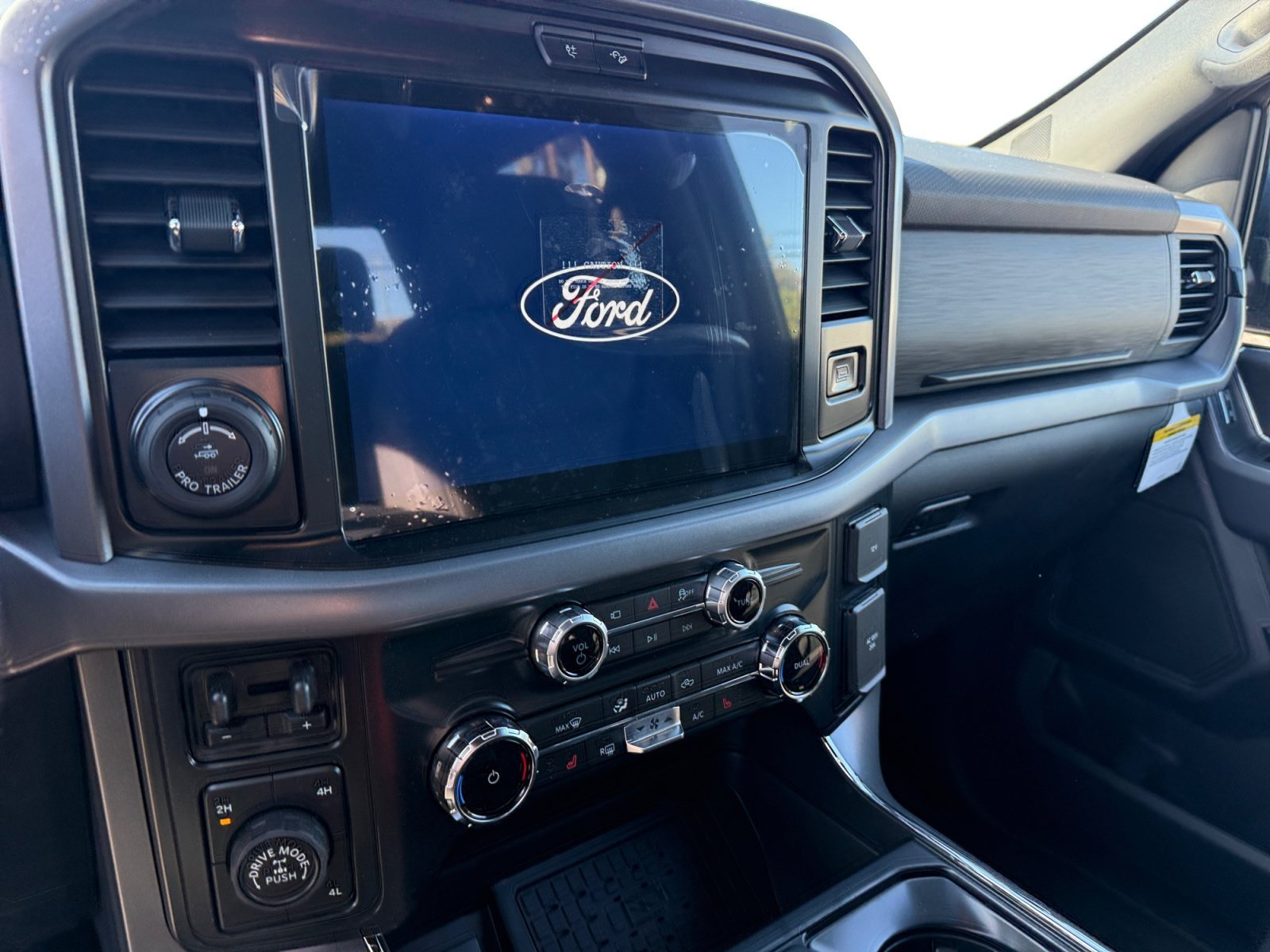 New 2026 Agate Black Metallic Ford XLT image 12