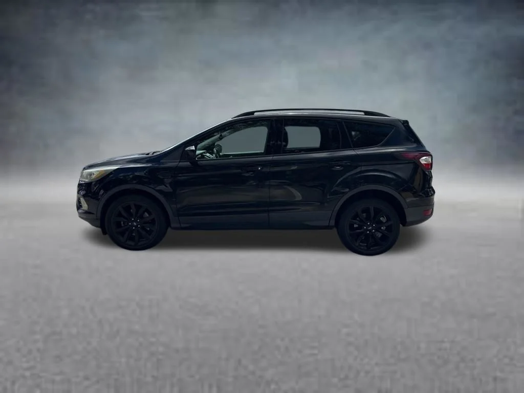 Used 2017 Black Ford SE image 8