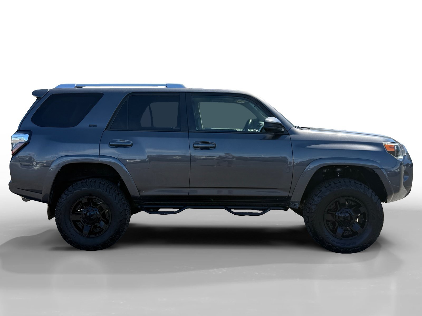 Used 2018 Magnetic Gray Metallic Toyota SR5 image 6