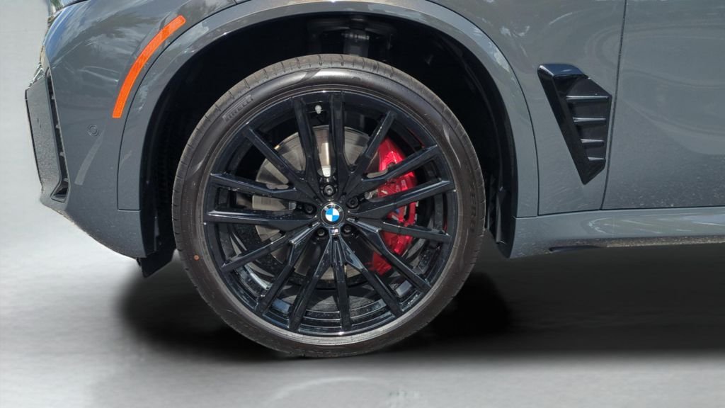 New 2026 Dravit Grey Metallic BMW M60i image 10