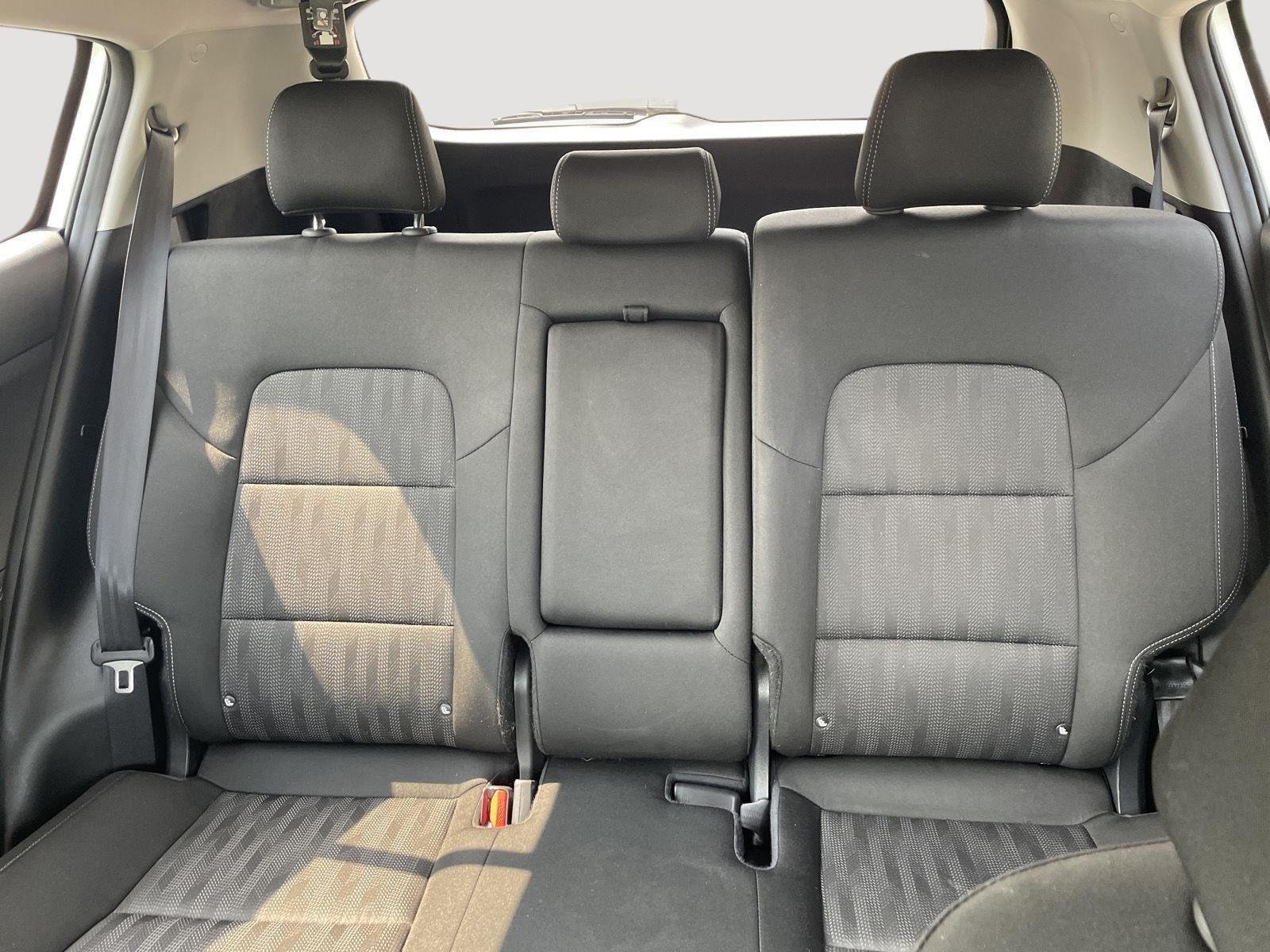 Used 2022 Snow White Pearl Kia LX image 12
