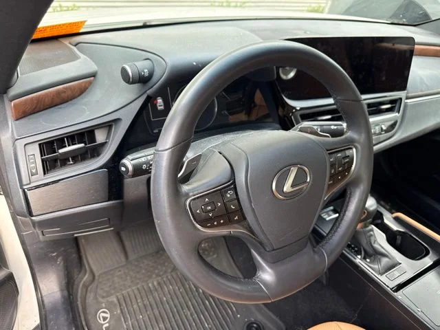 Used 2024 Eminent White Pearl Lexus 350 image 8